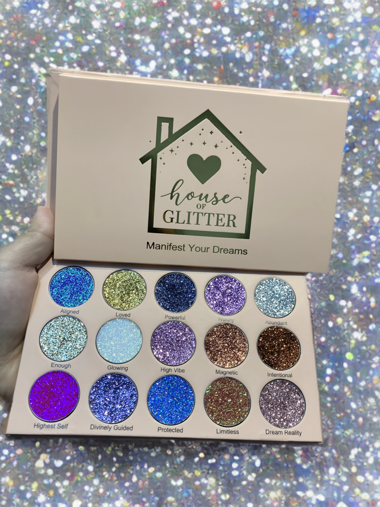 MANIFEST YOUR DREAMS Pressed Glitter Palette