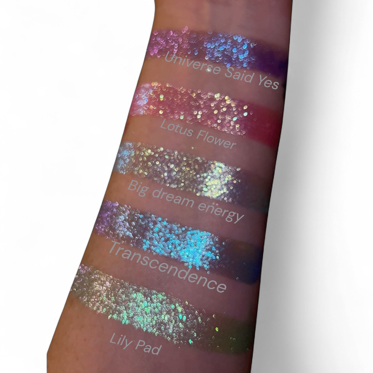 BIG DREAM ENERGY Sparkling Candy Multichrome Eye Topper Loose Eyeshadow 0.5g