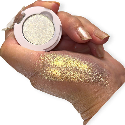 White Lotus Shimmer Eyeshadow 1.6g